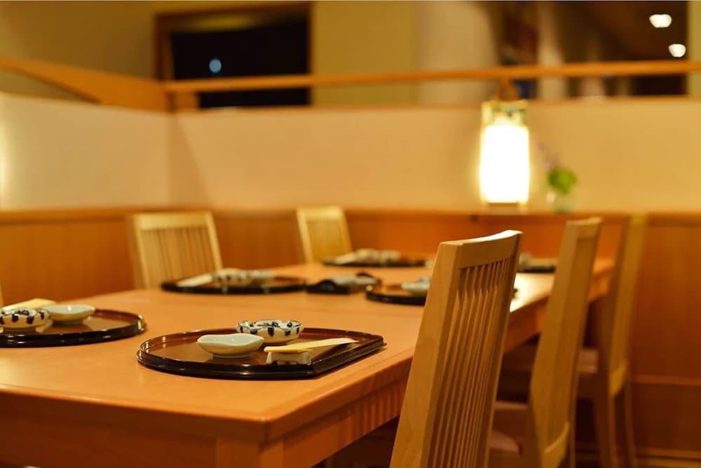 Shirahama Coganoi Resort & Spa Экстерьер фото