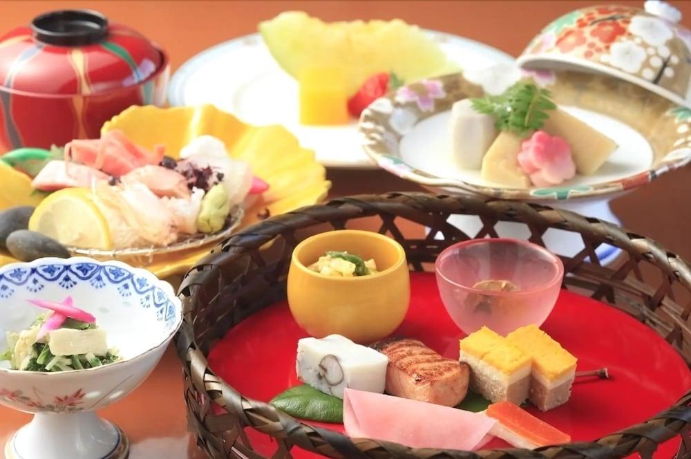Shirahama Coganoi Resort & Spa Экстерьер фото